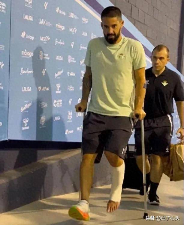 突发！西甲球星遭重创骨折，曼联又被“自家球员”扎心了！